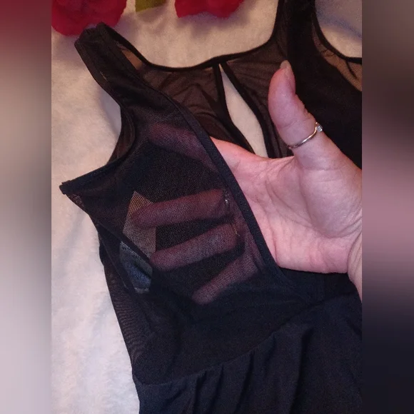 **NWOT** Time and Tru swimsuit - Picture 9 of 12